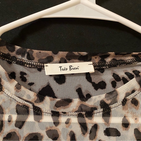 Tres Bien mesh long sleeved long crop top leopard print size small - Picture 2 of 4